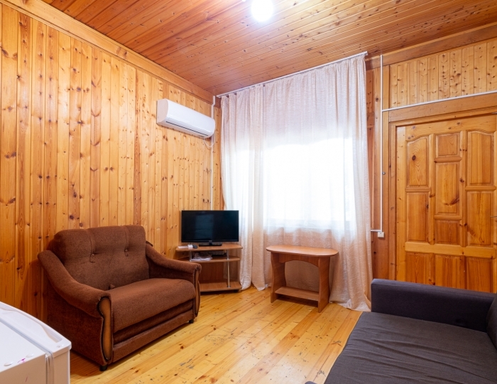 Коттедж 2-местный 1-комнатный номер в коттедже в саду, 2-ая линия - Пансионат «Сосновая роща» Пицунда