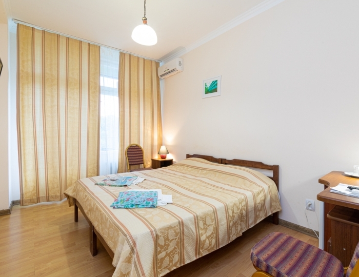 Стандартный 2-местный 1-комнатный без доп. места, с видом на море, корпус 2 - Пансионат «Сосновая роща» Пицунда