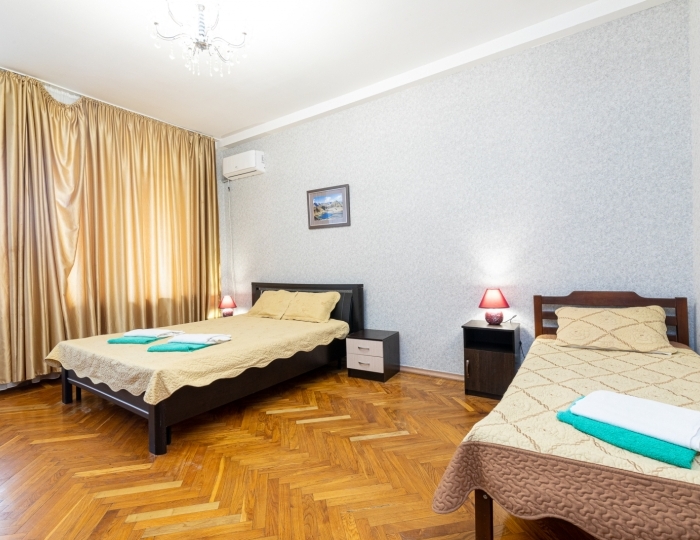 Стандартный 3-местный 1-комнатный корпус 1 (балкон, вид на море) - Пансионат «Сосновая роща» Пицунда